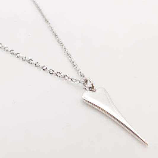30N1606 - Pointed Heart Fine Necklace, Silver