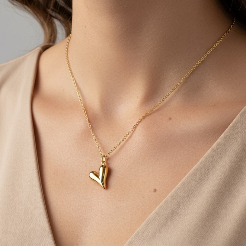 30N1620G - Celine Heart Fine Necklace, Gold