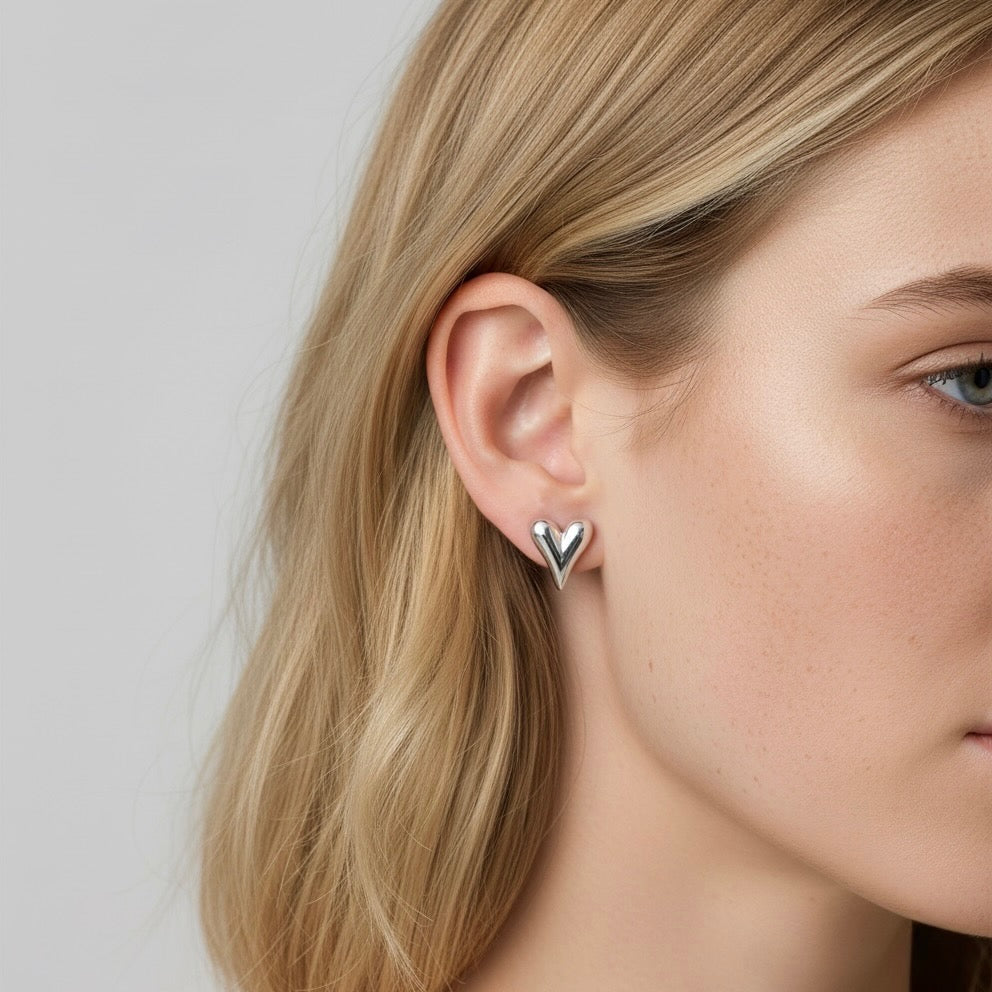 30E3307 - Celine Heart Stud Earrings, Silver