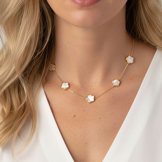 30N1027G - White Multi Clover Nedcklace, Gold