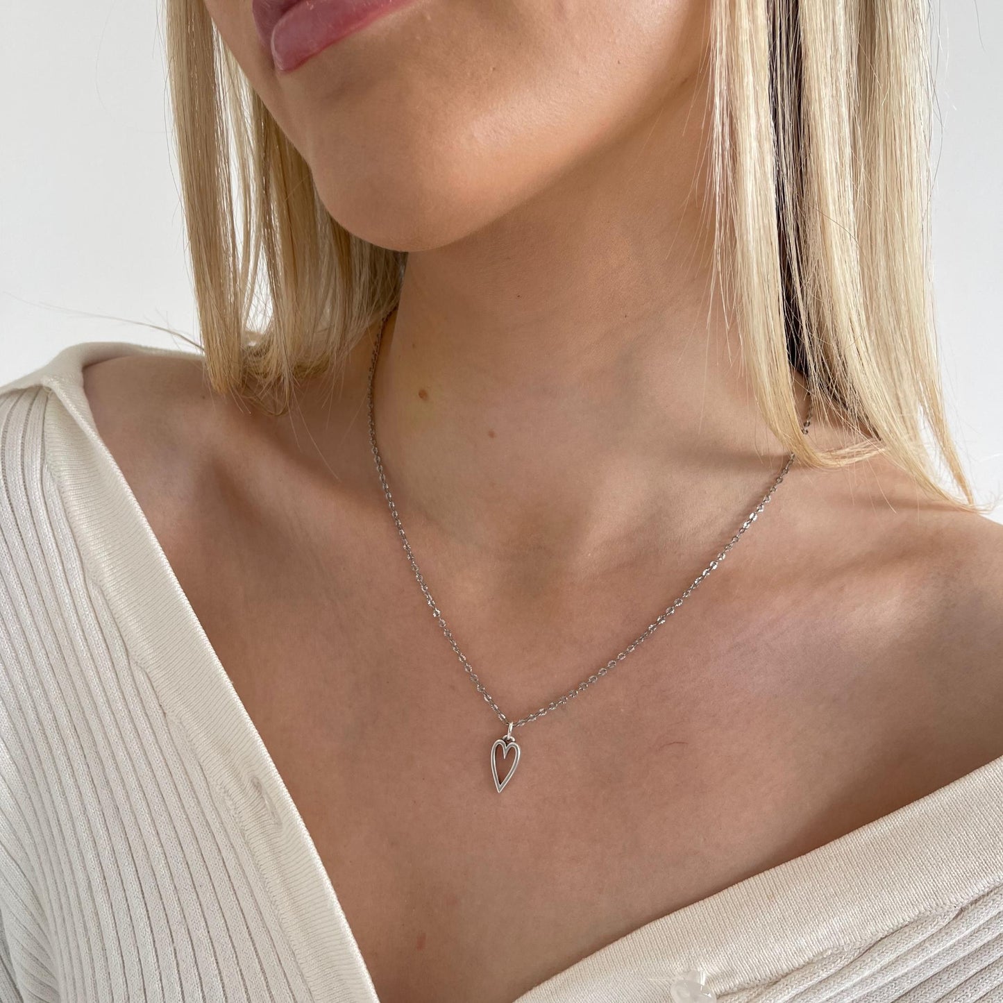 30N1605 - Mini Open Heart Fine Necklace, Silver