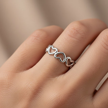 30R5171G - Linked Heart Ring, Silver
