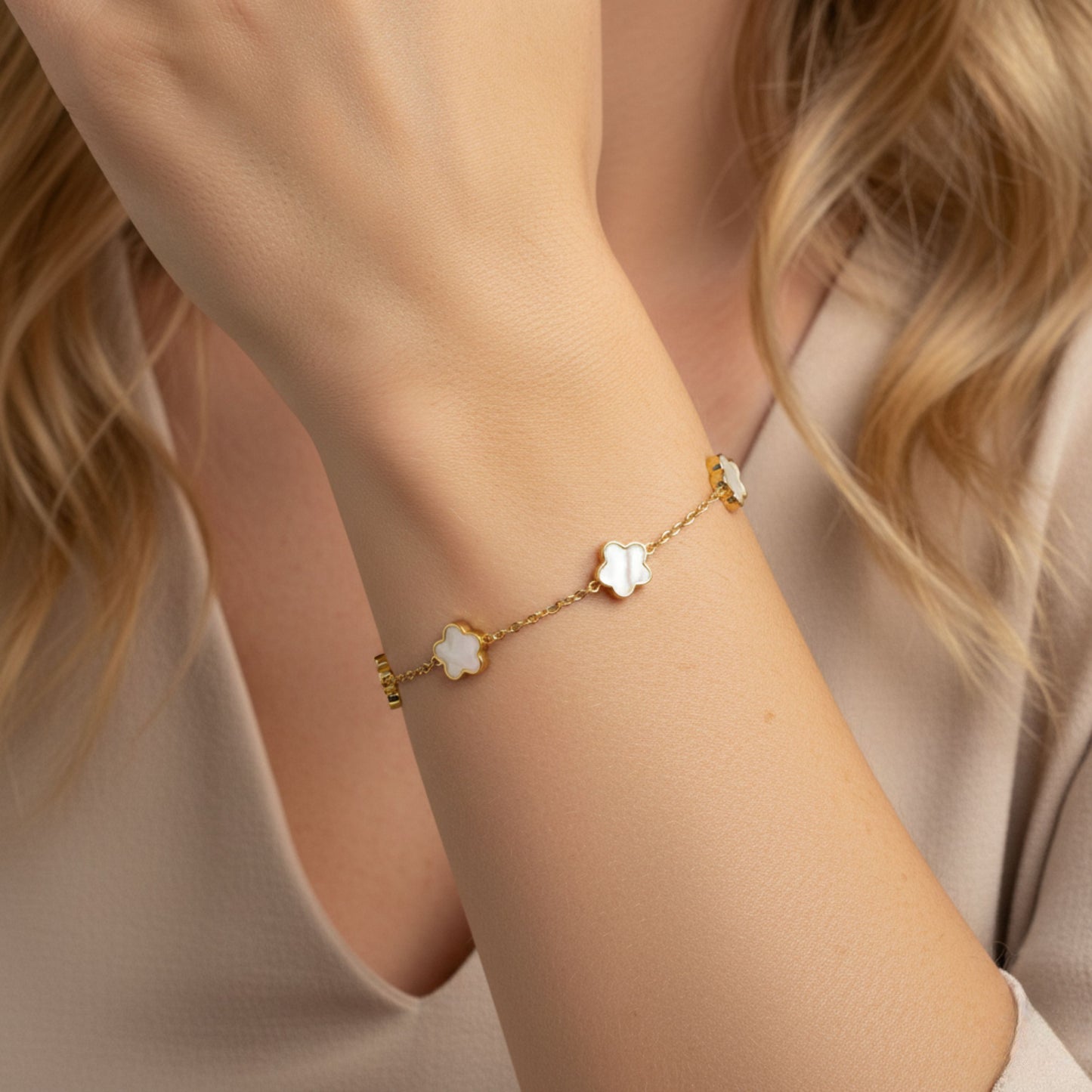 30B2037G - Mini White Multi Clover Bracelet, Gold